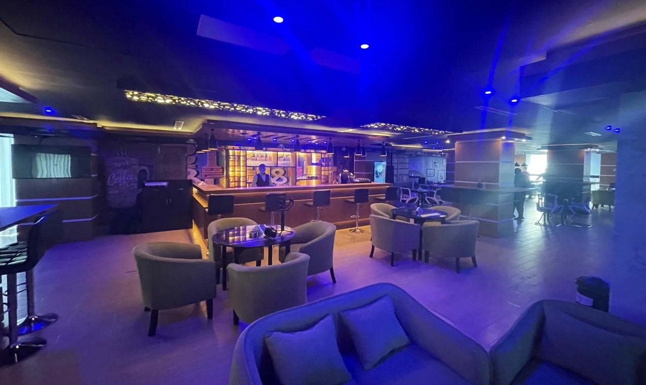 Read more about the article Margarita Lounge